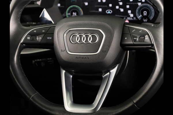 Audi A3 Sportback 45 TFSI e S edition Competition 245pk | Navigatie | Parkeercamera | Adaptieve cruise controle | Stoelverwarming