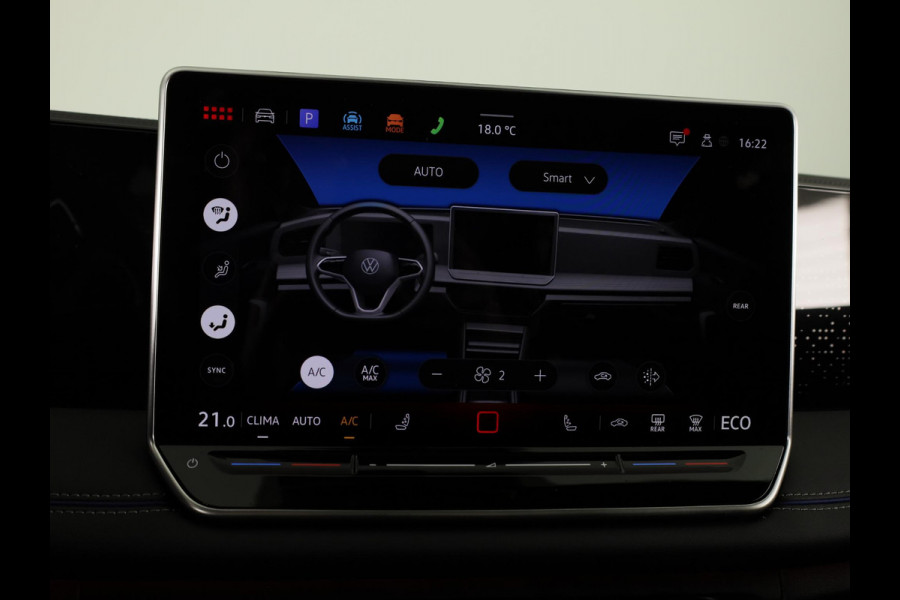 Volkswagen Tiguan 1.5 eHybrid R-Line Edition | 272 PK |Automaat (DSG) | Verlengde garantie | Navigatie | Panoramadak | Parkeersensoren (Park assist) | Rondomzicht 360 grade camera | Stoelverwarming | R-Line |