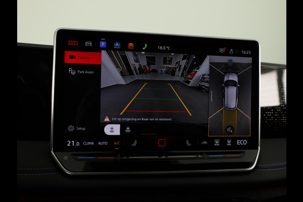 Volkswagen Tiguan 1.5 eHybrid R-Line Edition | 272 PK |Automaat (DSG) | Verlengde garantie | Navigatie | Panoramadak | Parkeersensoren (Park assist) | Rondomzicht 360 grade camera | Stoelverwarming | R-Line |