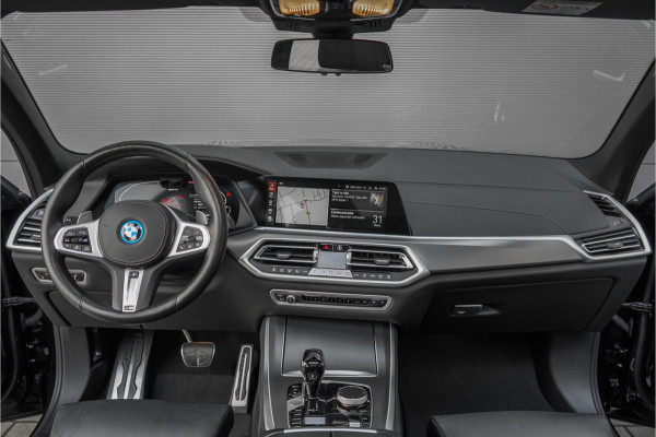 BMW X5 xDrive45e High Ex M-Sport Pano Laser Trekhaak HUD 22"