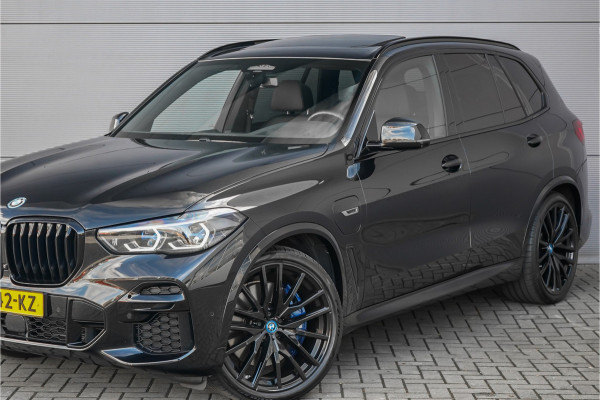 BMW X5 xDrive45e High Ex M-Sport Pano Laser Trekhaak HUD 22"