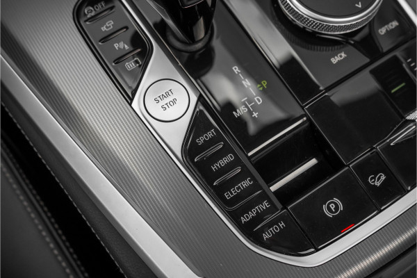 BMW X5 xDrive45e High Ex M-Sport Pano Laser Trekhaak HUD 22"