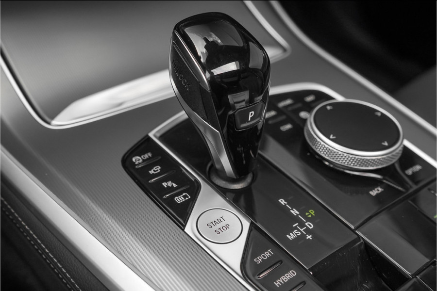 BMW X5 xDrive45e High Ex M-Sport Pano Laser Trekhaak HUD 22"