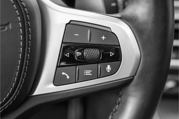 BMW X5 xDrive45e High Ex M-Sport Pano Laser Trekhaak HUD 22"