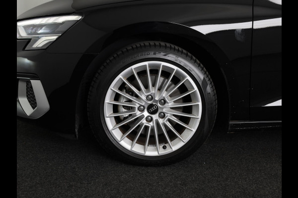 Audi A3 Sportback 35 TFSI Business edition 150 pk S-tronic | Navigatie | Parkeersensoren achter | Adaptieve cruise control | Lederen bekleding | Apple Carplay/Android Auto |