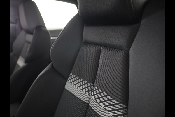Audi A3 Sportback 30 TFSI Advanced edition 115pk S-tronic | Navigatie via App |  19 inch Lichtmetalen velgen | Stoelverwarming | Parkeersensoren voor en achter