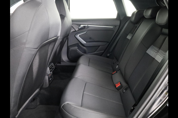 Audi A3 Sportback 30 TFSI Advanced edition 115pk S-tronic | Navigatie via App |  19 inch Lichtmetalen velgen | Stoelverwarming | Parkeersensoren voor en achter