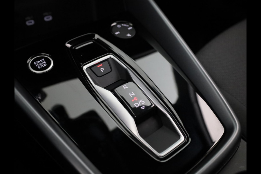 Audi A3 Sportback 30 TFSI Advanced edition 115pk S-tronic | Navigatie via App |  19 inch Lichtmetalen velgen | Stoelverwarming | Parkeersensoren voor en achter