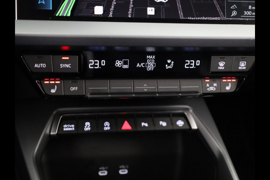 Audi A3 Sportback 30 TFSI Advanced edition 115pk S-tronic | Navigatie via App |  19 inch Lichtmetalen velgen | Stoelverwarming | Parkeersensoren voor en achter