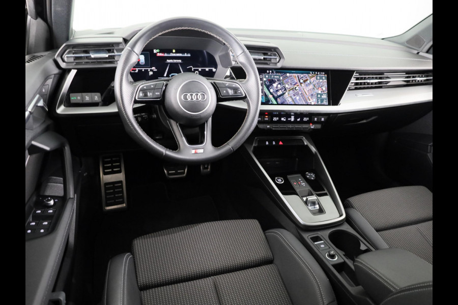 Audi A3 Sportback 30 TFSI S edition 110pk S-Tronic | Navigatie | 17 inch lichtmetalen velgen | Apple Carplay/- Android auto | Full led koplampen