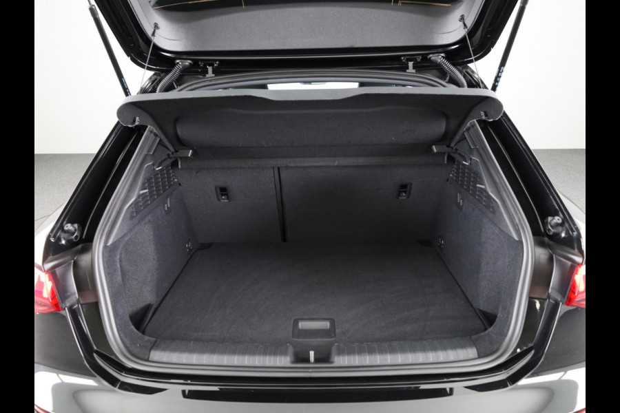 Audi A3 Sportback 30 TFSI S edition 110pk S-Tronic | Navigatie | 17 inch lichtmetalen velgen | Apple Carplay/- Android auto | Full led koplampen