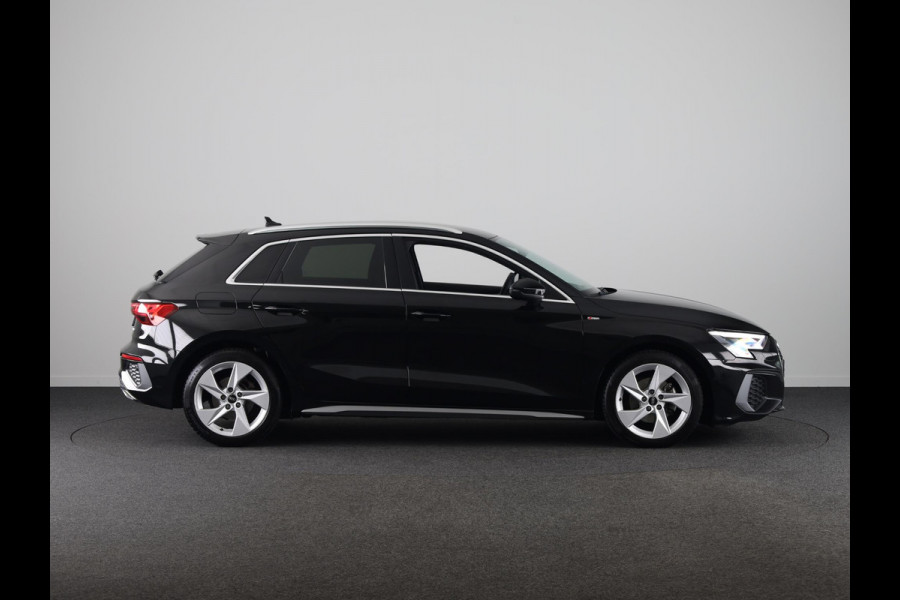 Audi A3 Sportback 30 TFSI S edition 110pk S-Tronic | Navigatie | 17 inch lichtmetalen velgen | Apple Carplay/- Android auto | Full led koplampen