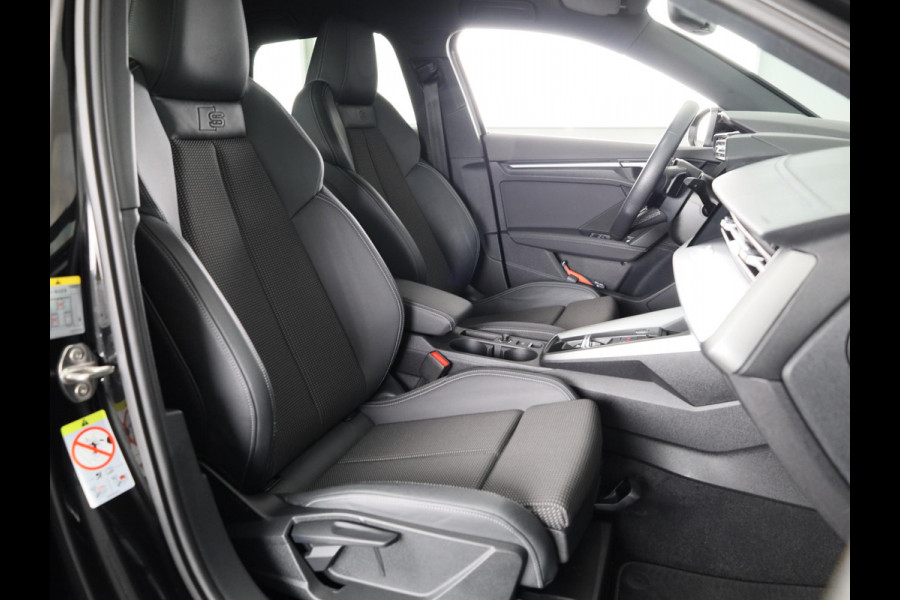 Audi A3 Sportback 30 TFSI S edition 110pk S-Tronic | Navigatie | 17 inch lichtmetalen velgen | Apple Carplay/- Android auto | Full led koplampen