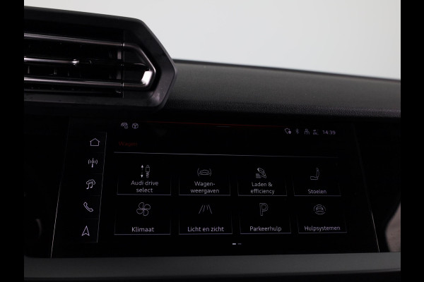 Audi A3 Sportback 40 TFSI e Advanced edition 204 pk S-tronic | Privé lease vanaf 655,- per maand | Verlengde garantie | Navigatie | Parkeersensoren (Park assist) | Achteruitrijcamera | Adaptieve cruise control | Stoelverwarming |