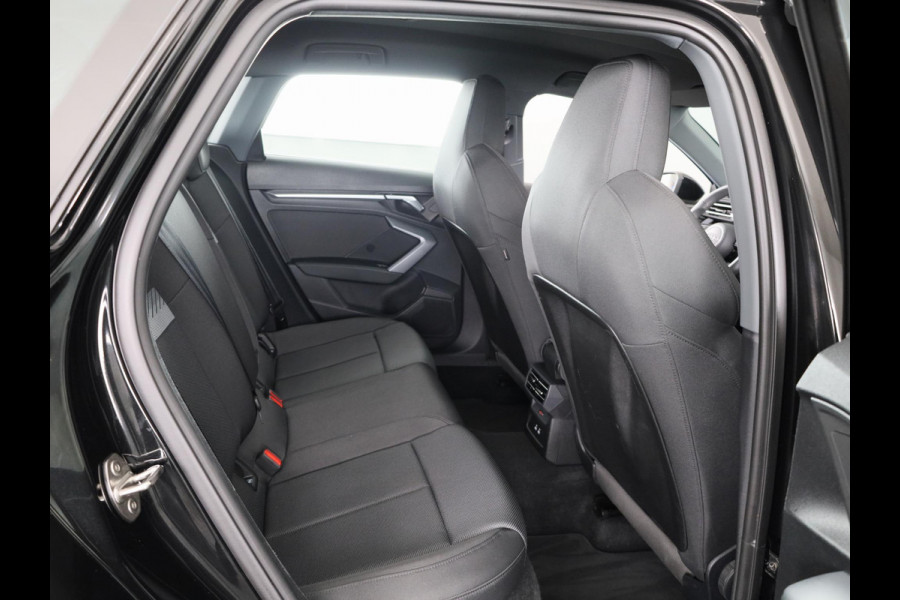 Audi A3 Sportback 40 TFSI e Advanced edition 204 pk S-tronic | Privé lease vanaf 655,- per maand | Verlengde garantie | Navigatie | Parkeersensoren (Park assist) | Achteruitrijcamera | Adaptieve cruise control | Stoelverwarming |