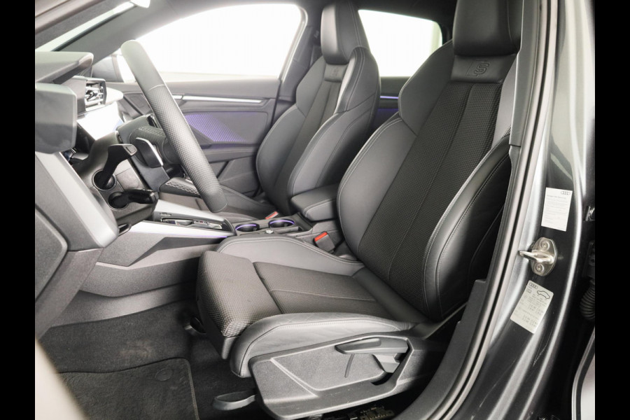Audi A3 Sportback 45 TFSI e S edition Competition 272 pk S-tronic | Verlengde garantie | Navigatie | Parkeersensoren (Park assist) | Achteruitrijcamera | Stoelverwarming | S-Line |