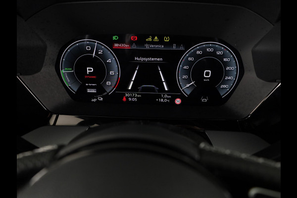 Audi A3 Sportback 45 TFSI e S edition Competition 272 pk S-tronic | Verlengde garantie | Navigatie | Parkeersensoren (Park assist) | Achteruitrijcamera | Stoelverwarming | S-Line |
