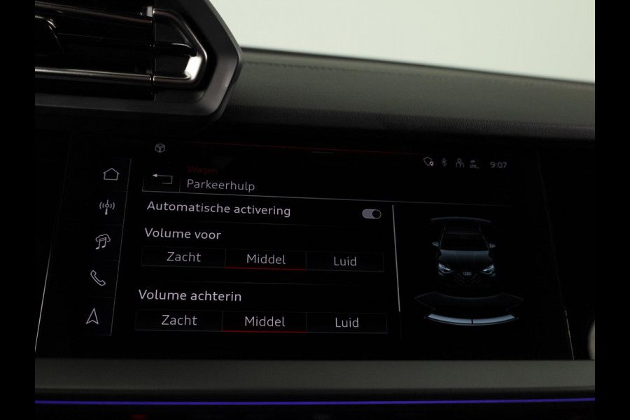 Audi A3 Sportback 45 TFSI e S edition Competition 272 pk S-tronic | Verlengde garantie | Navigatie | Parkeersensoren (Park assist) | Achteruitrijcamera | Stoelverwarming | S-Line |
