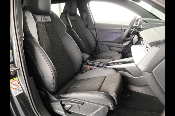 Audi A3 Sportback 45 TFSI e S edition Competition 272 pk S-tronic | Verlengde garantie | Navigatie | Parkeersensoren (Park assist) | Achteruitrijcamera | Stoelverwarming | S-Line |