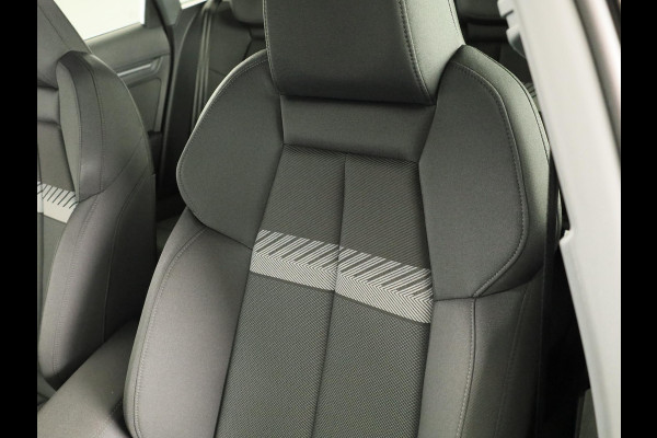 Audi A3 Sportback 40 TFSI e Advanced edition 204pk | Verlengde garantie | Navigatie | Extra getint glas | Verwarmbare voorstoelen