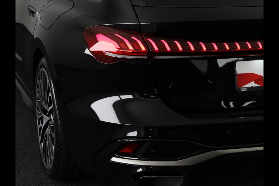 Audi A5 Avant 2.0 e-hybrid quattro S edition Competition 367pk | Private lease vanaf € 1.198,- per maand | Panoramdak | Trekhaak | Matrix | Keyless | Adaptieve cruise controle