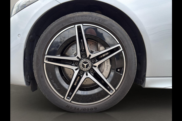 Mercedes-Benz C-Klasse 300 e AMG Line Premium Plus | Pano | 360 | Head -Up | Leder | Sfeer | Memory | Night Pakket | Trekhaak |