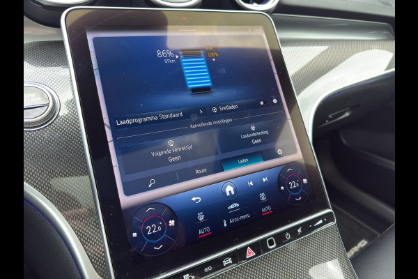 Mercedes-Benz C-Klasse 300 e AMG Line Premium Plus | Pano | 360 | Head -Up | Leder | Sfeer | Memory | Night Pakket | Trekhaak |