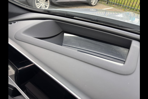 Mercedes-Benz C-Klasse 300 e AMG Line Premium Plus | Pano | 360 | Head -Up | Leder | Sfeer | Memory | Night Pakket | Trekhaak |