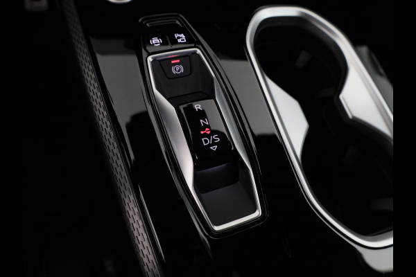 Audi A6 Avant 2.0 e-hybrid quattro S edition 299pk | Trekhaak | S line interieur | Elektrisch verstelbare voorstoelen |