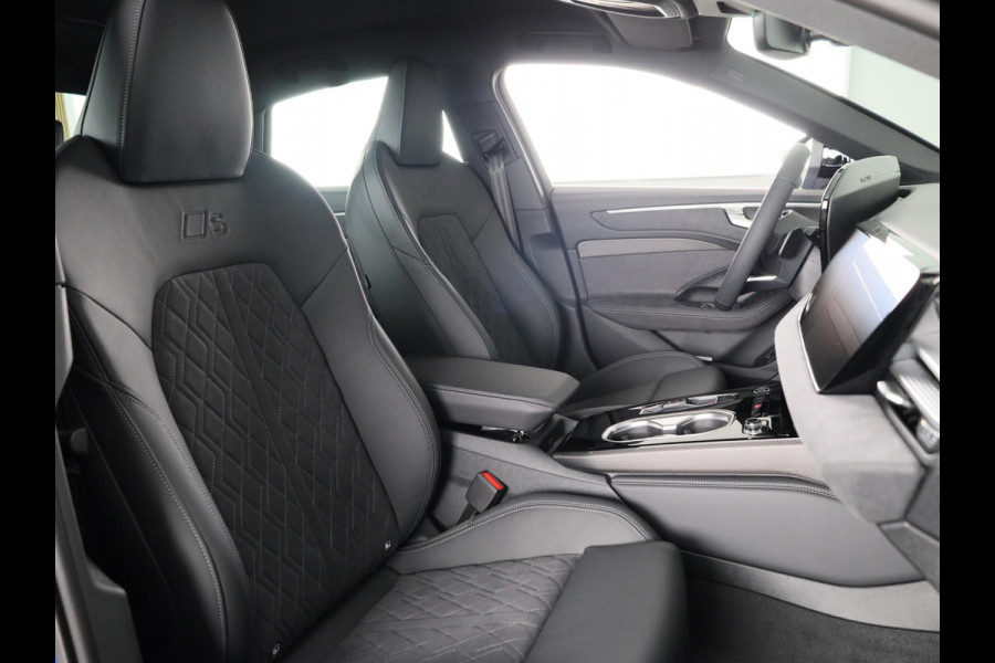 Audi A6 Limousine Edition one e-hybrid 299 pk | Techniekpakket plus | Geheugen stoelen voor | Alcantara/leren bekleding | Interieurdelen carbon |