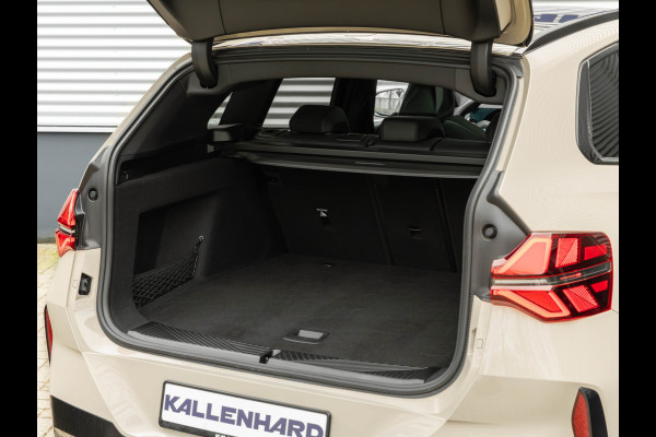 BMW X3 30e xDrive M-Sport Pro - Pano - Trekhaak - Stuurwiel Verwarmd