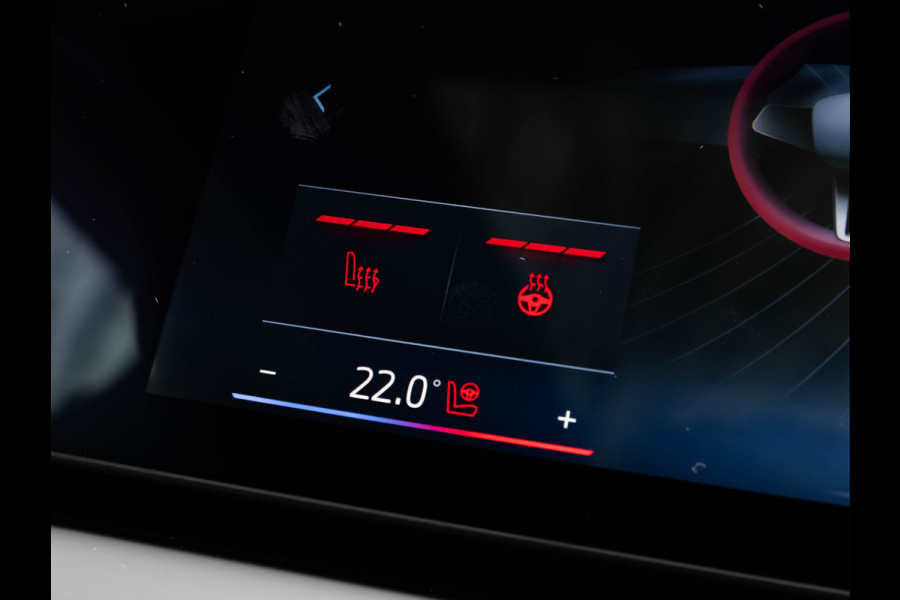 BMW X3 30e xDrive M-Sport Pro - Pano - Trekhaak - Stuurwiel Verwarmd