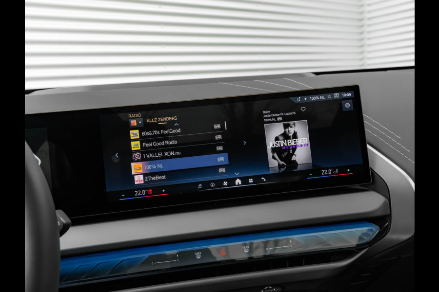 BMW X3 30e xDrive M-Sport Pro - Pano - Trekhaak - Stuurwiel Verwarmd