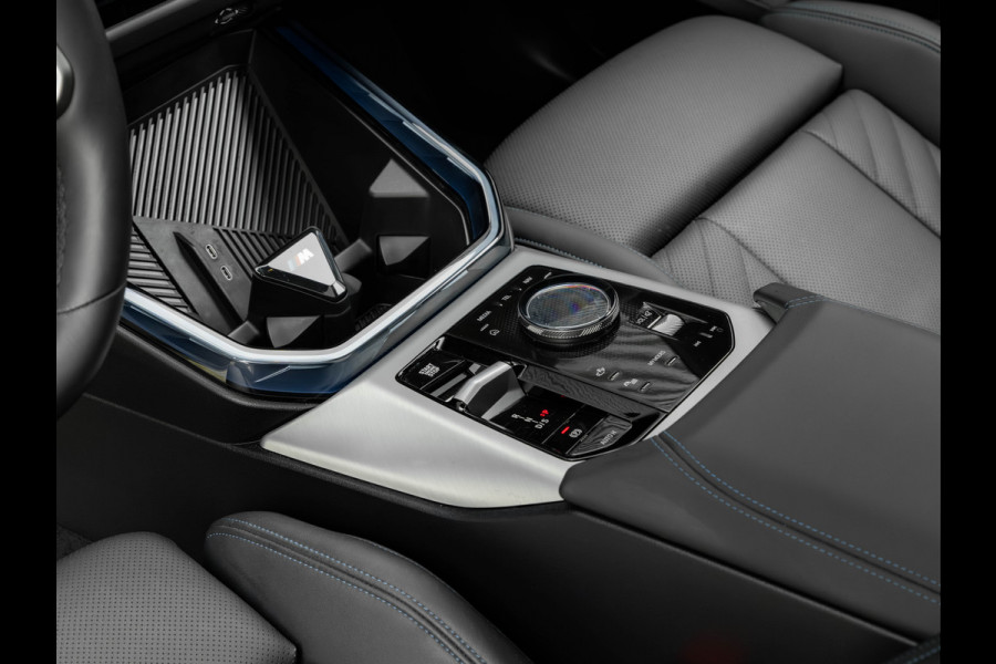 BMW X3 30e xDrive M-Sport Pro - Pano - Trekhaak - Stuurwiel Verwarmd