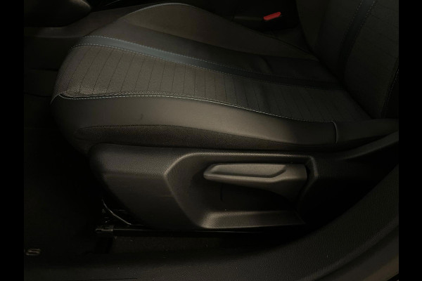 Peugeot 208 1.2 PureTech Allure AIRCO CLIMA NAVI VIA APP BLUETOOTH CRUISE VELGEN PRIVACY APPLE CARPLAY ZEER NETTE AUTO