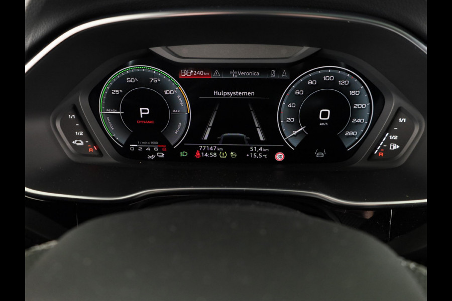 Audi Q3 Sportback 45 TFSI e S Edition 245 pk S-tronic | Navigatie | Panoramadak | Trekhaak (wegklapbaar) | Parkeersensoren (Park assist) | Achteruitrijcamera | Stoelverwarming | S-Line |