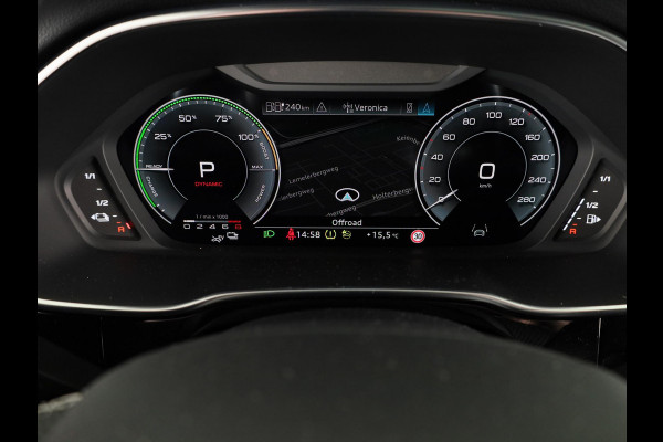 Audi Q3 Sportback 45 TFSI e S Edition 245 pk S-tronic | Navigatie | Panoramadak | Trekhaak (wegklapbaar) | Parkeersensoren (Park assist) | Achteruitrijcamera | Stoelverwarming | S-Line |