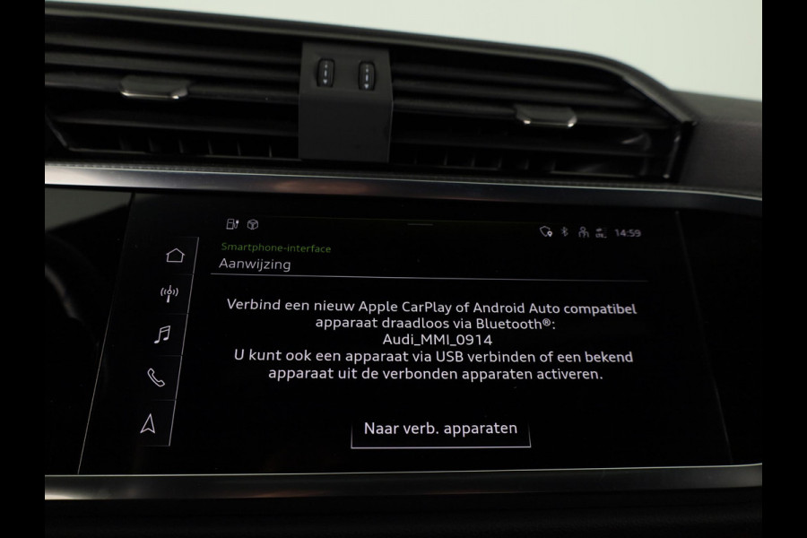Audi Q3 Sportback 45 TFSI e S Edition 245 pk S-tronic | Navigatie | Panoramadak | Trekhaak (wegklapbaar) | Parkeersensoren (Park assist) | Achteruitrijcamera | Stoelverwarming | S-Line |