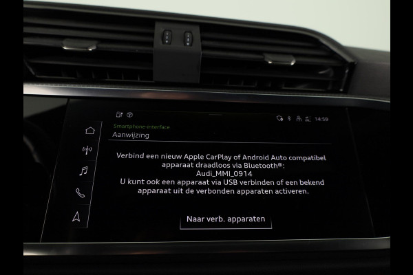 Audi Q3 Sportback 45 TFSI e S Edition 245 pk S-tronic | Navigatie | Panoramadak | Trekhaak (wegklapbaar) | Parkeersensoren (Park assist) | Achteruitrijcamera | Stoelverwarming | S-Line |