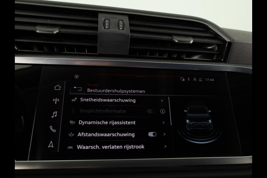 Audi Q3 Sportback 45 TFSI e S Edition 245pk | Verlengde garantie | Navigatie | Verwarmnbare voorstoelen | Dode hoek detectie | Adaptieve cruise controle