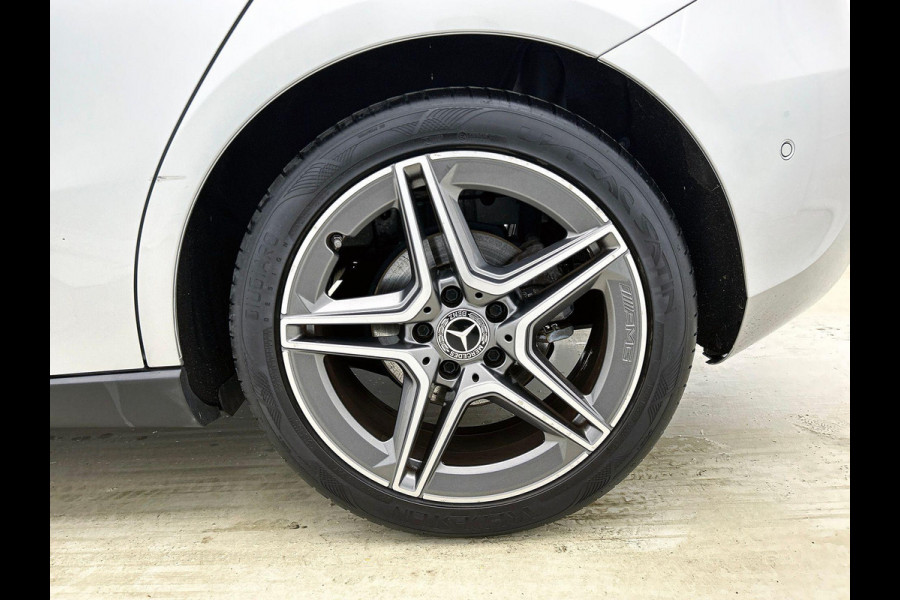 Mercedes-Benz A-Klasse 200 NAVI | CRUISE | 18” AMG | STOELVERWARMING