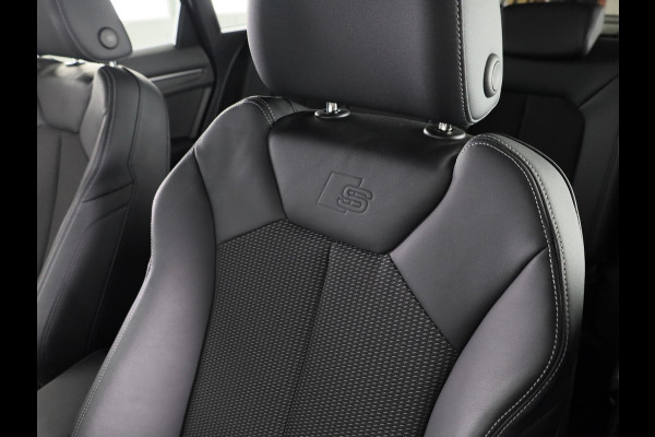 Audi Q3 45 TFSI e S edition 245pk | Navigatie | Stoelverwarming | 19 inch lichtmetalen velgen | 3 spaak afgevlakt stuurwiel
