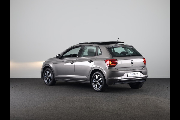 Volkswagen Polo 1.0 TSI Comfortline 95 PK DSG | Navigatie | Panorama dak | Parkeersensoren voor en achter | LM velgen |