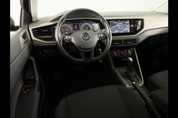 Volkswagen Polo 1.0 TSI Comfortline 95 PK DSG | Navigatie | Panorama dak | Parkeersensoren voor en achter | LM velgen |