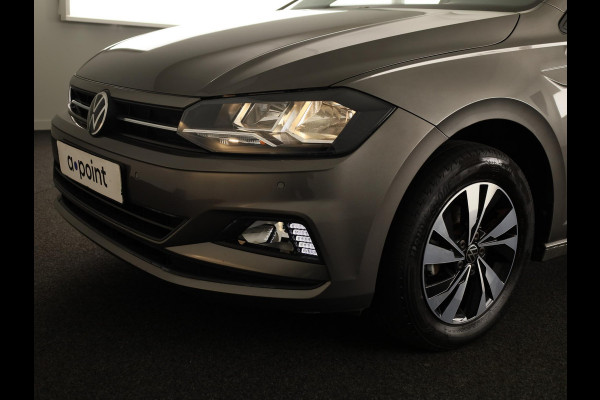Volkswagen Polo 1.0 TSI Comfortline 95 PK DSG | Navigatie | Panorama dak | Parkeersensoren voor en achter | LM velgen |