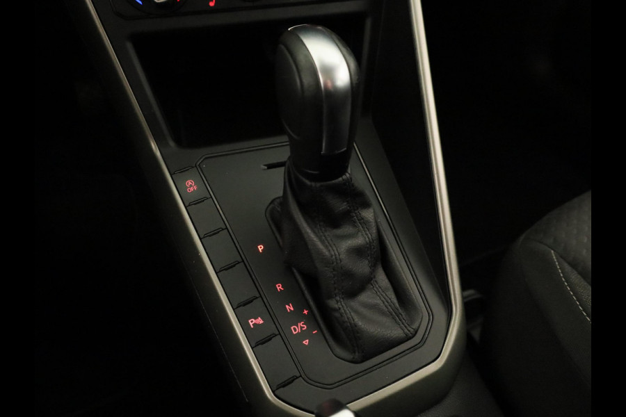 Volkswagen Polo 1.0 TSI Comfortline 95 PK DSG | Navigatie | Panorama dak | Parkeersensoren voor en achter | LM velgen |