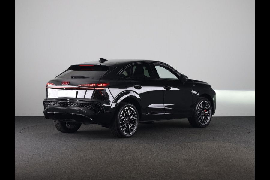Audi Q3 Sportback S edition e-hybrid 272 pk | Techniek pakket pro | MMI experience pro | OLED achterlichten | Lederen interieur |
