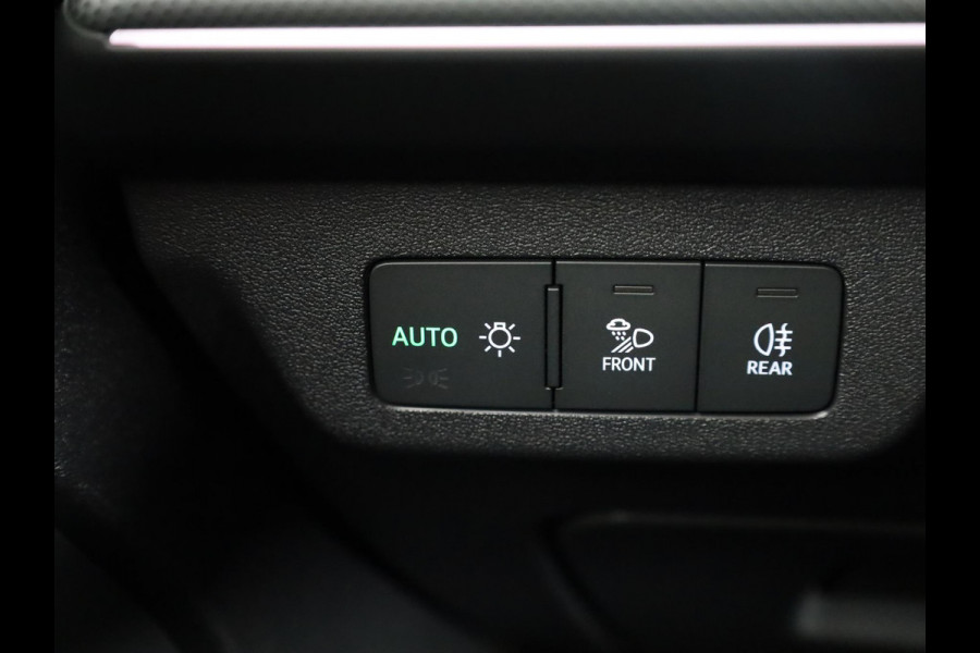 Audi Q3 Sportback S edition e-hybrid 272 pk | Techniek pakket pro | MMI experience pro | OLED achterlichten | Lederen interieur |