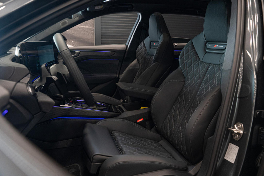 Audi A6 Avant 2.0 e-hybrid quattro S edition Competition *Panorama / Bang & Olufsen / Bijrijders-display / HUD / Memory / Ventilatie- & massage*