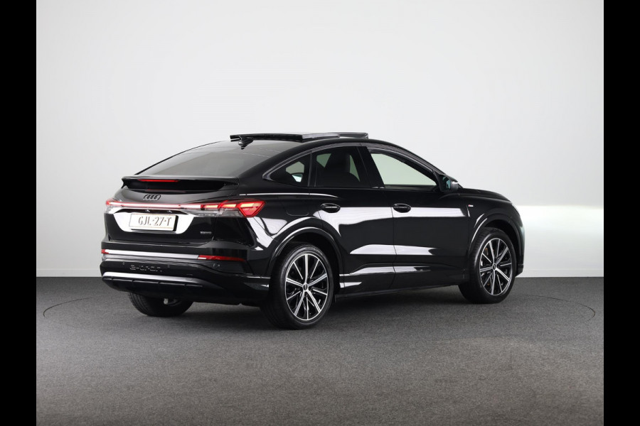 Audi Q4 Sportback e-tron 45 quattro S Edition 82 kWh 286pk | Panoramadak | lederen bekleding | SONOS premium Audio | Parkeercamera|